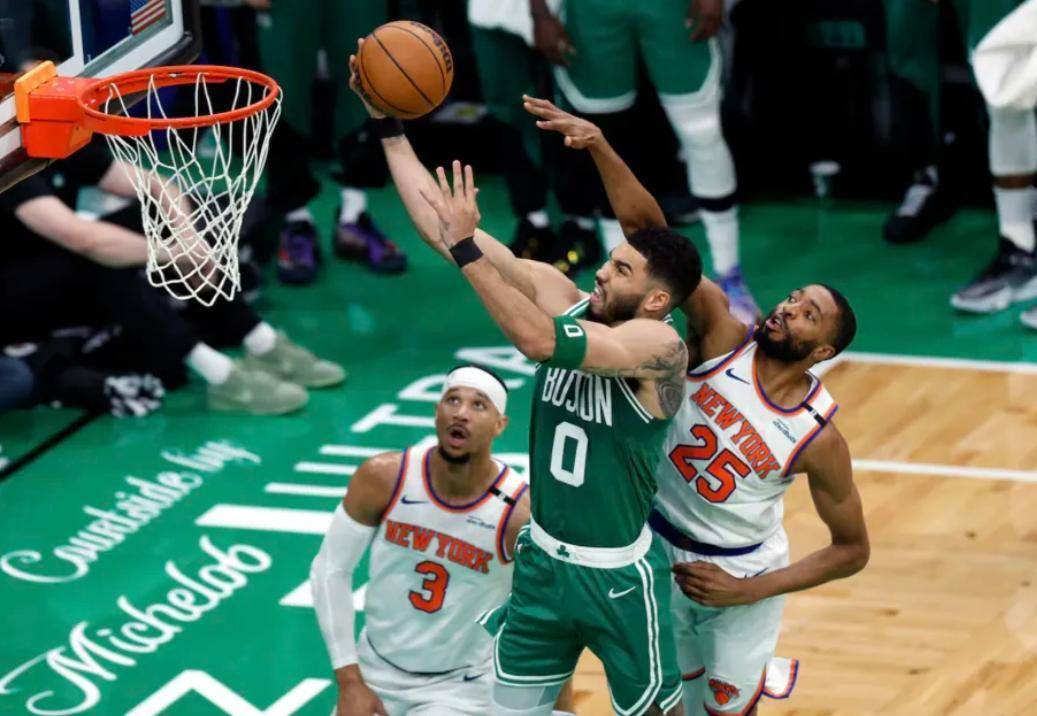 kaiyun官方网站手机网页-塔图姆连续十场比赛得分超过爆冷，加拿大队不断突破！-kaiyun官方网站手机网页